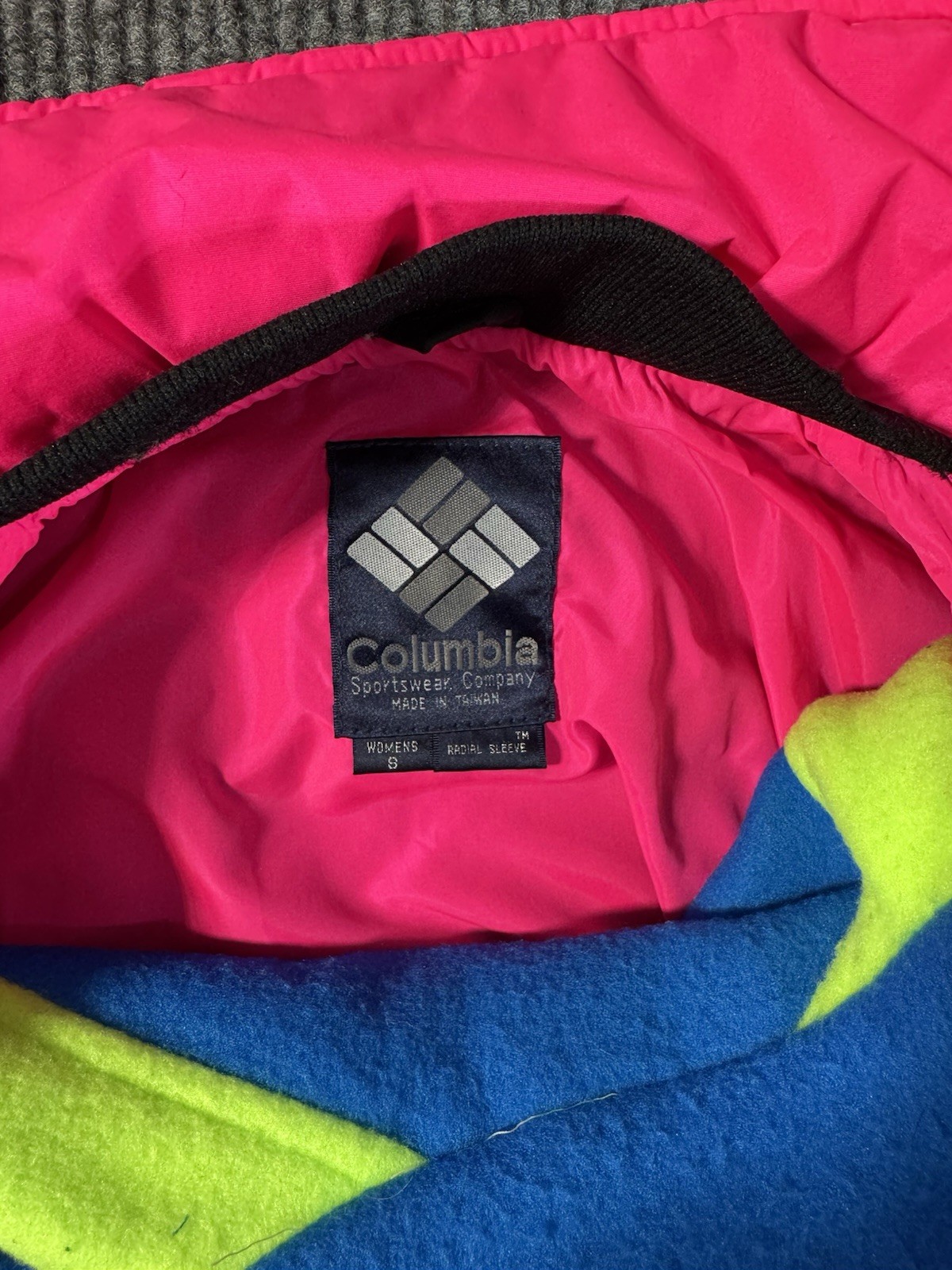 Columbia Sportswear Bugaboo Women’s Jacket S Vintage 1990s Black Pink Blue Neon
