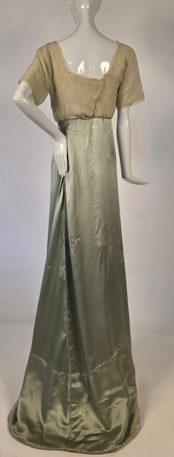 EDWARDIAN 1913 LIBERTY OF LONDON SILK SATIN + CHIFFON GOWN DRESS W TRAIN 