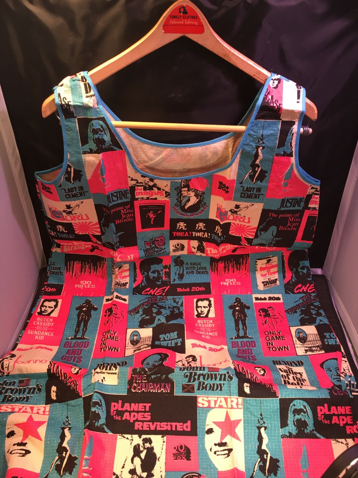 1960’s Vintage Waste Basket Boutique Paper Dress Movie Theme Size 16 – 18 NEW