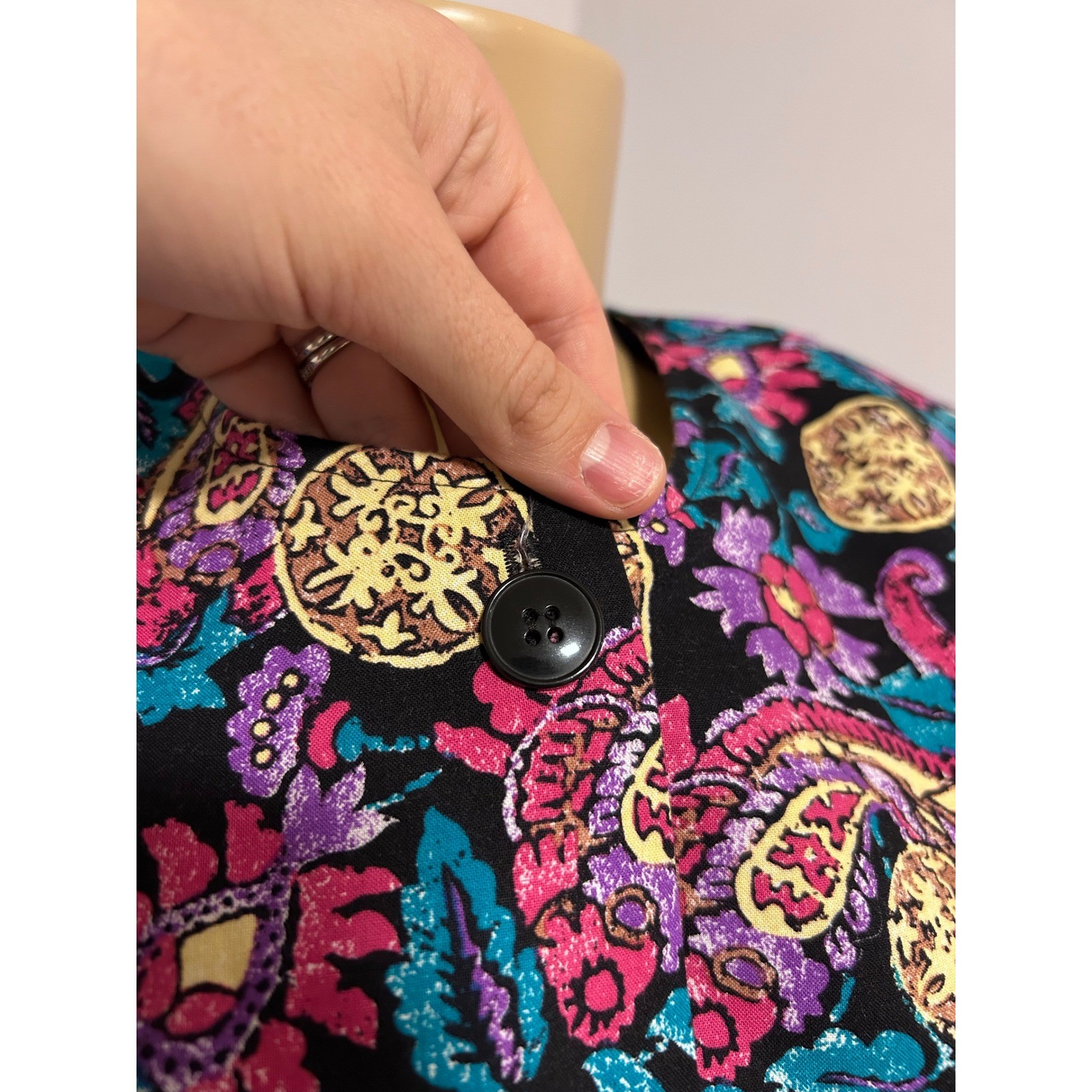 Craig Clothing Co Vintage 90s Paisley Floral Button Front Crop Top Medium Petite