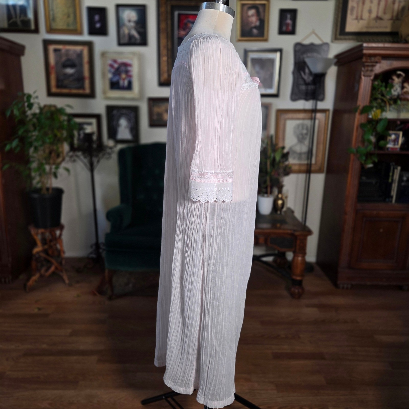 Vintage 70s Windy Rose Pink Crinkle Gauze Nightgown Lace Ribbon Trim Maxi Dress