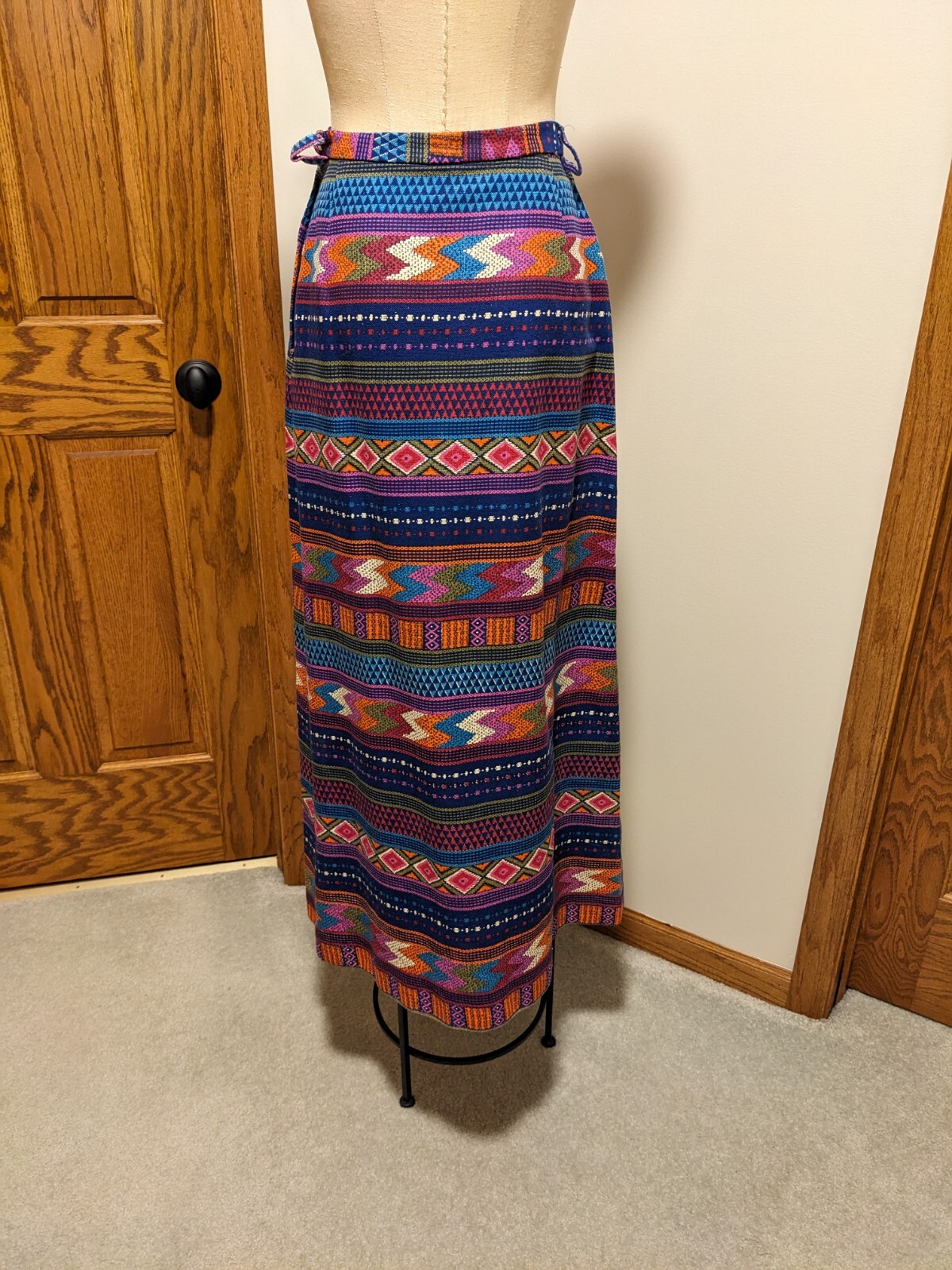 1960-70s maxi skirt vintage patterned vivid bright boho retro