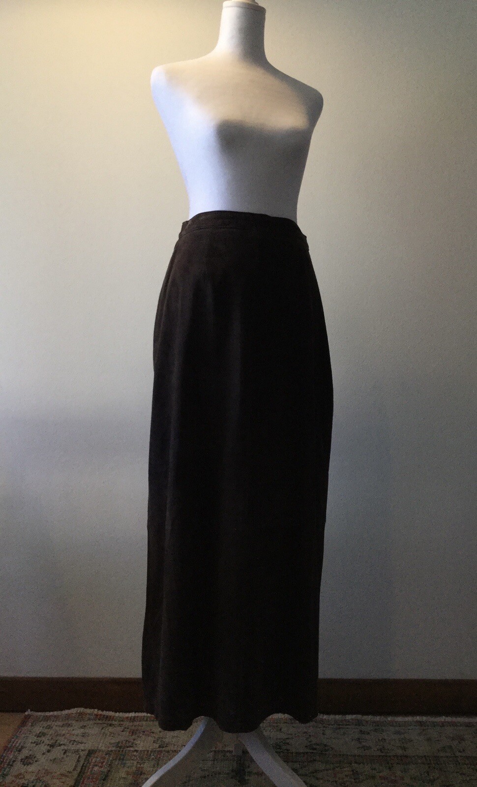 Vintage Deep Plum Purple Suede Midi Skirt by Dialog Size 6 1980’s 1990’s (076)