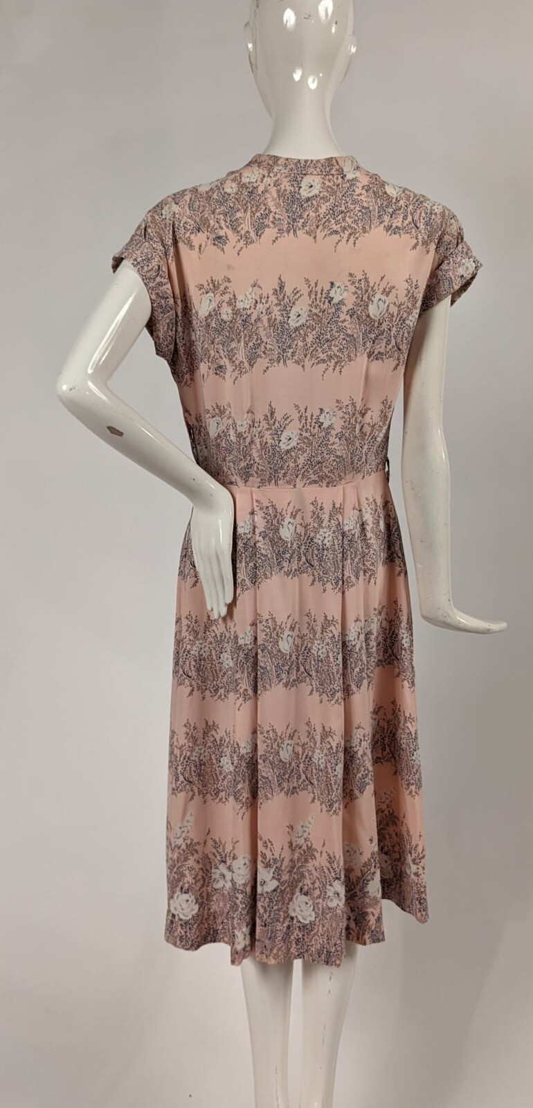 VINTAGE 1940’S STRIPE FLORAL PRINT RAYON DRESS W BUTTON FRONT