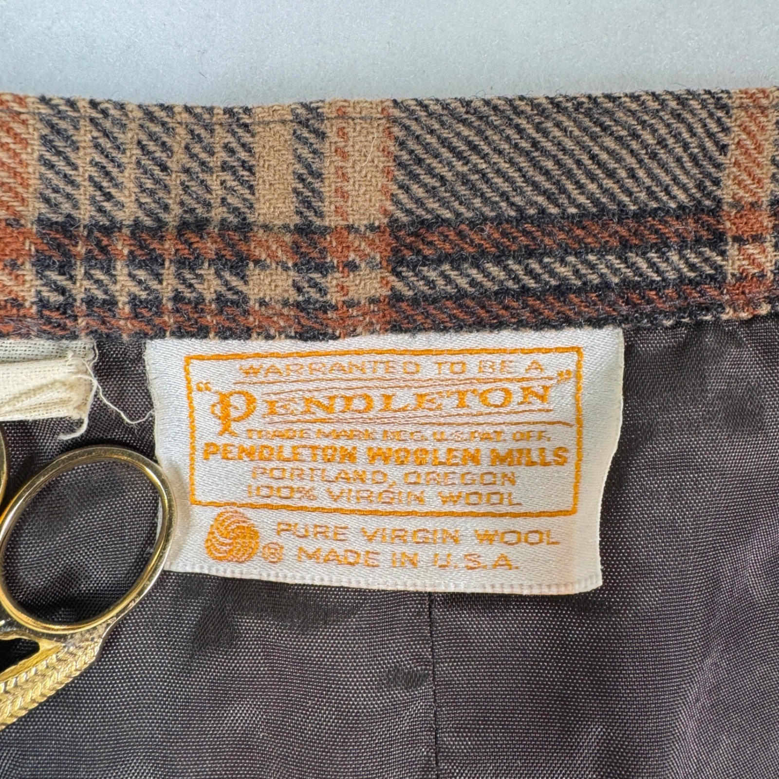 Vintage Pendleton Wool Skirt Large Womens Plaid 100% Virgin Wool USA Made Preppy