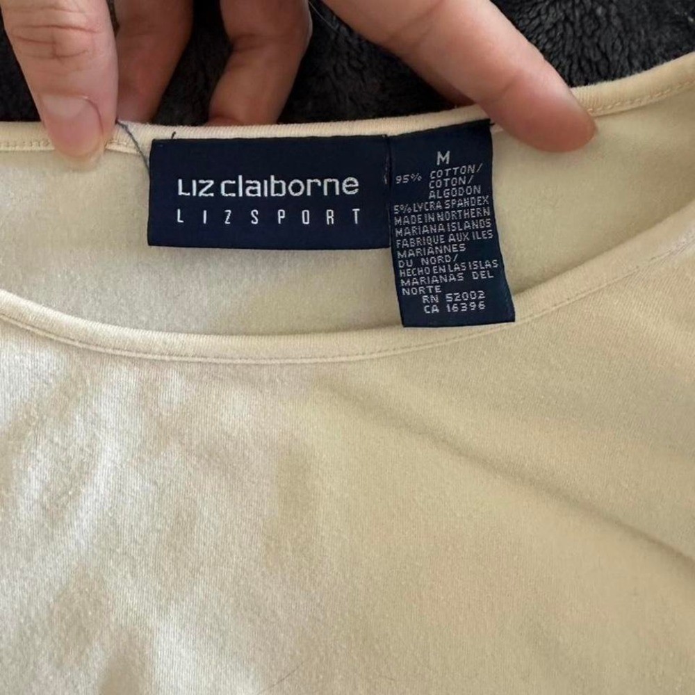 Light yellow vintage Liz Sport long sleeve top