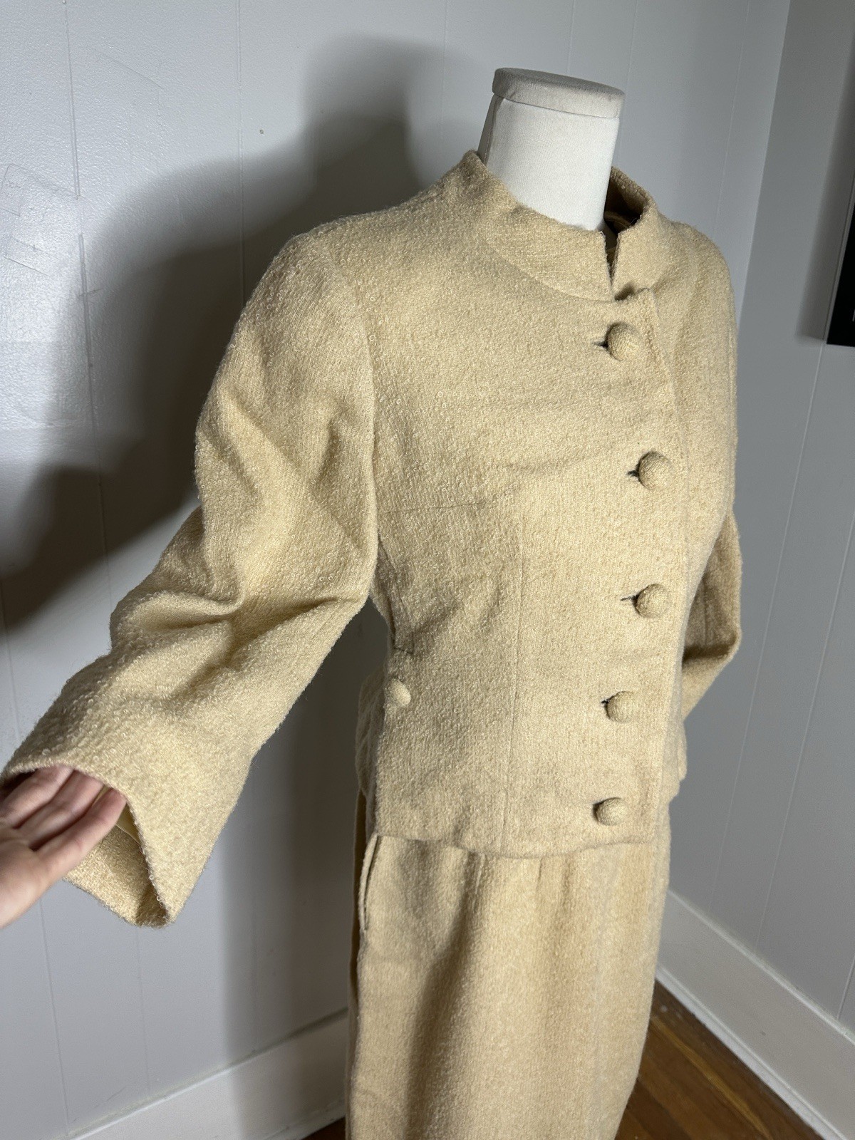 Vintage 1950s Nubby Boucle 3 Piece Neutral Suit Set