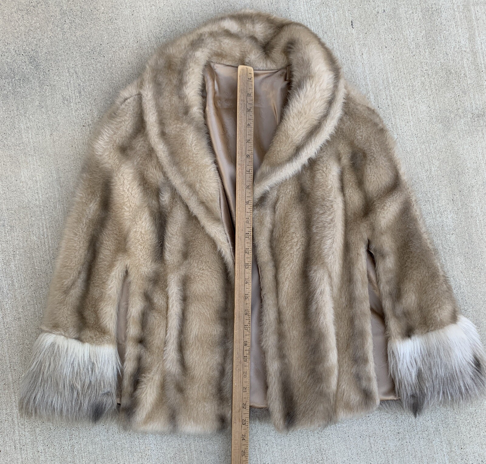 Sears Fashions Regina Glenara by Glenoit Cape Capelet Faux Fur Mob Wife Size S