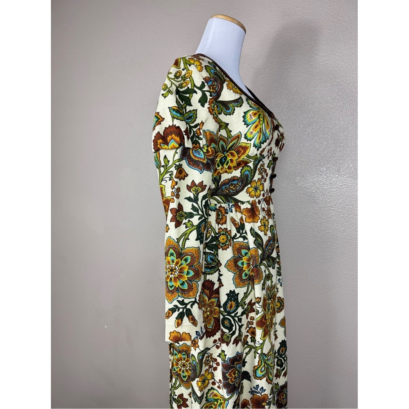 California Charmer 60’s Regency Tapestry Fabric Prairie Dress
