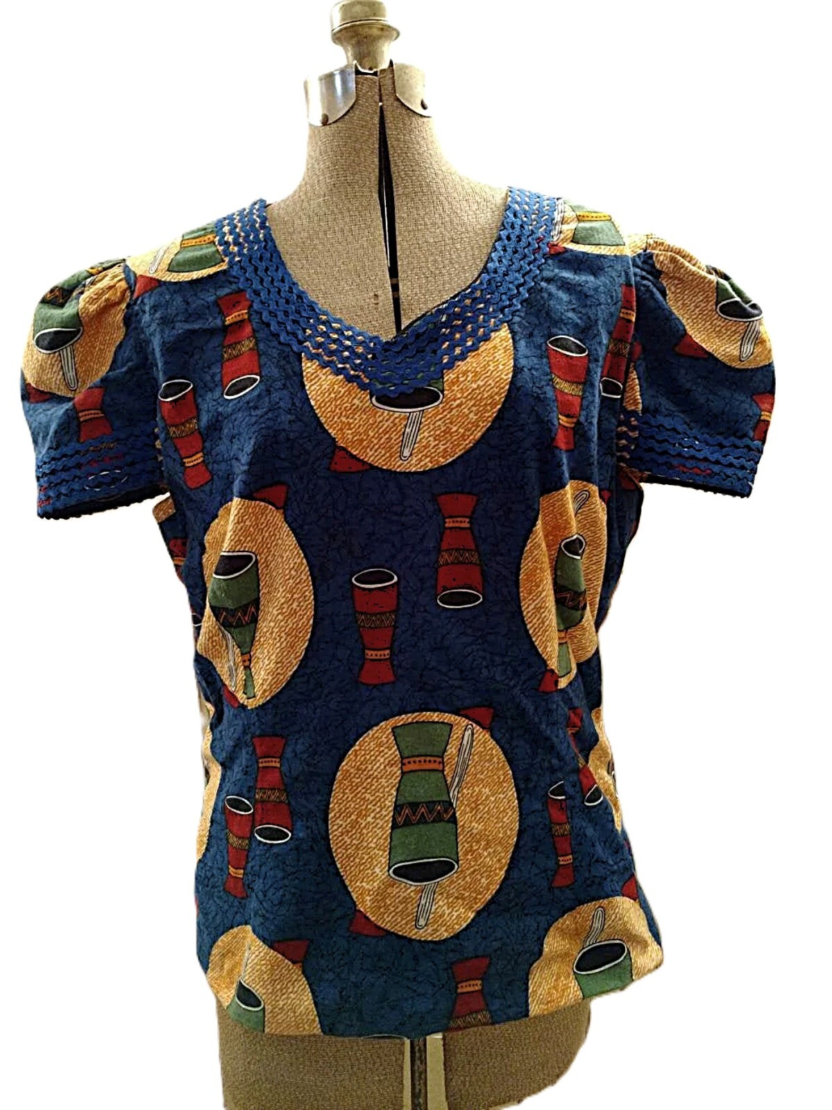 Vintage Ethnic African Shirt 42″B Tribal Drum Print Top Music Festival Blouse