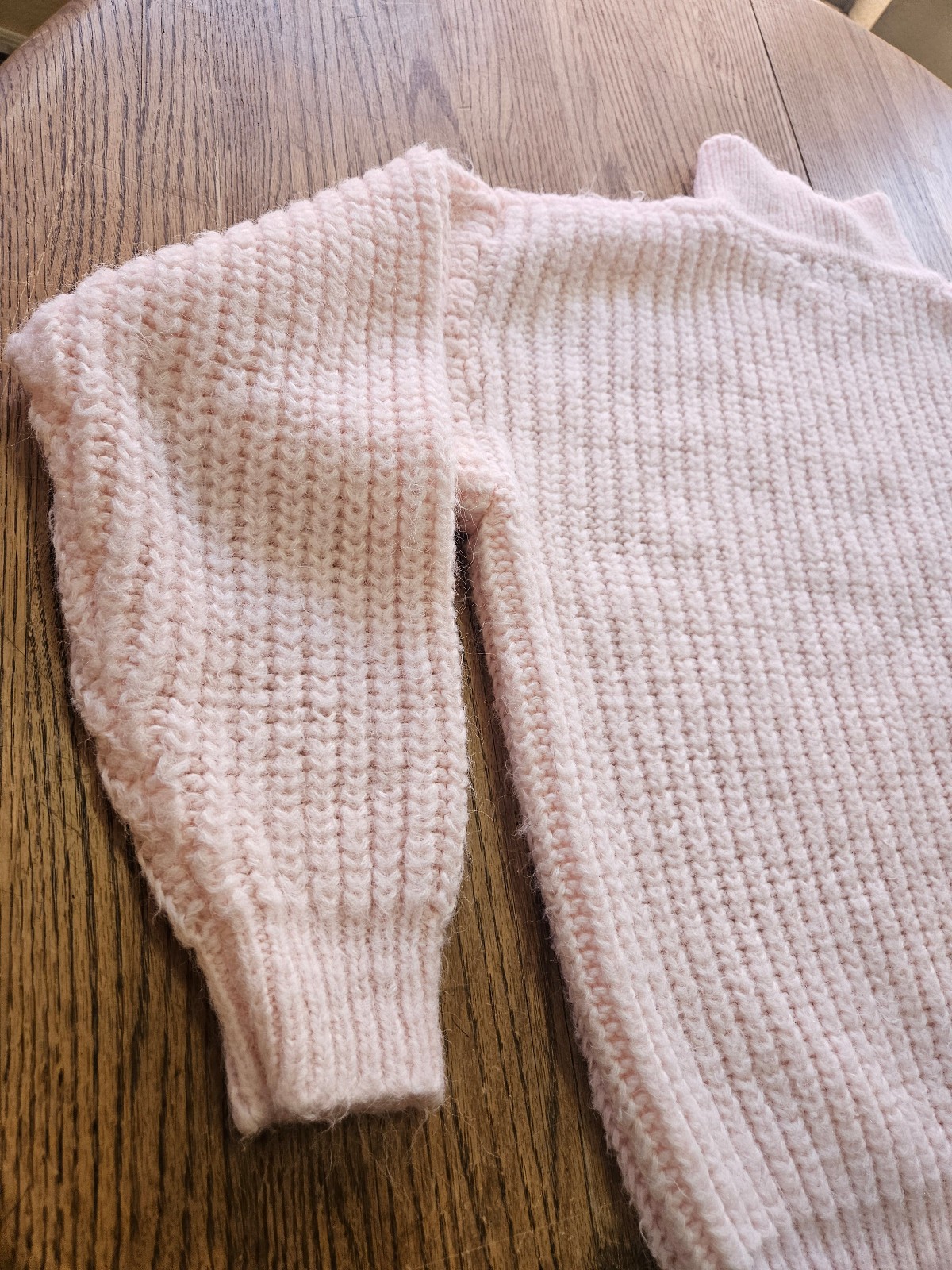 Vintage 80s Tarazzia Pink Cable Knit Sweater Acrylic Fuzzy Look Chunky Knit Med.