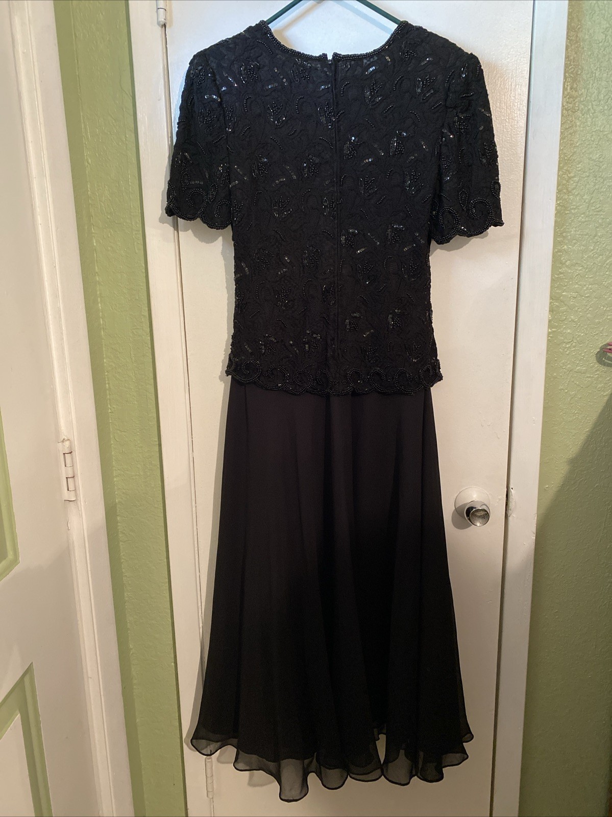 Beaded dress vintage Black Size 10 See Measurements