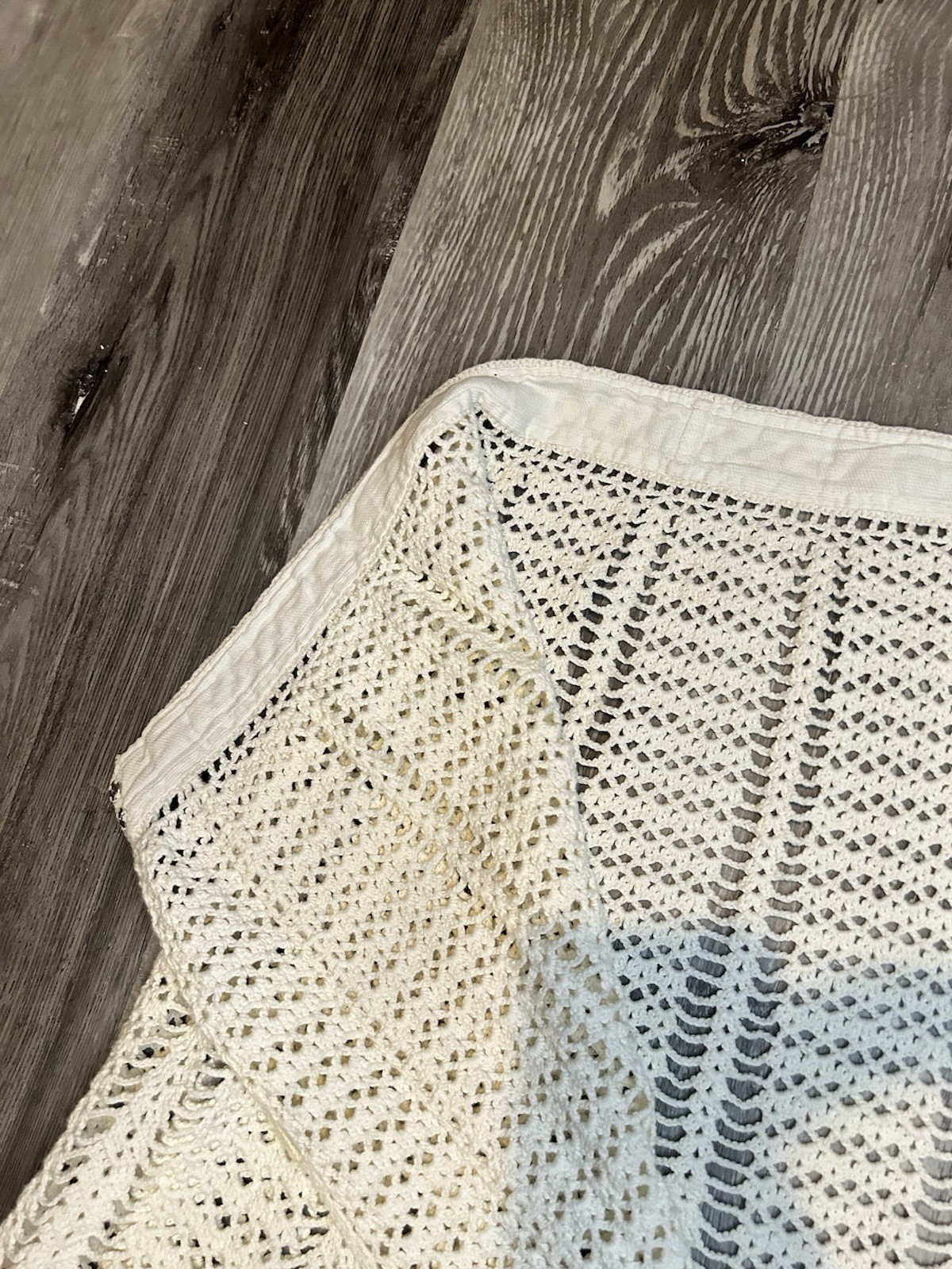 Young Ladies Vintage Crochet Over Skirt. Handmade. Lovely Piece. XS/S