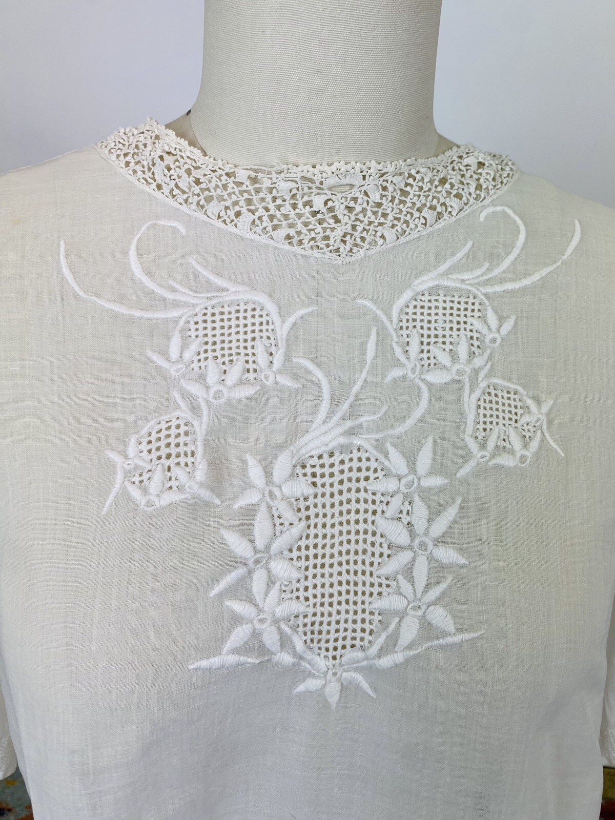 Antique Edwardian white cotton blouse with crochet lace and embroidery as is