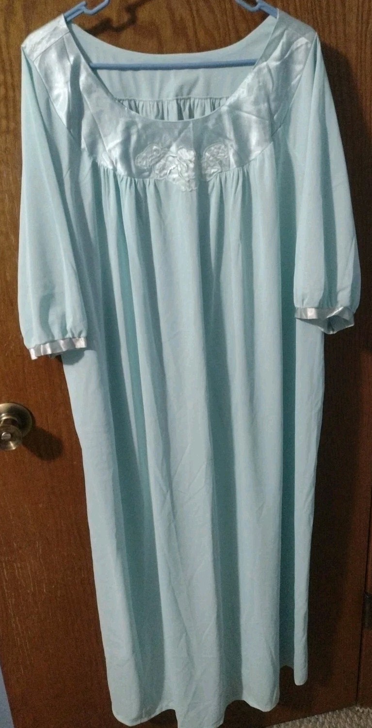 Vintage 1970s Sears Powder Blue gown, Nylon Maxi Loungewear Lace Size 46-48 2x