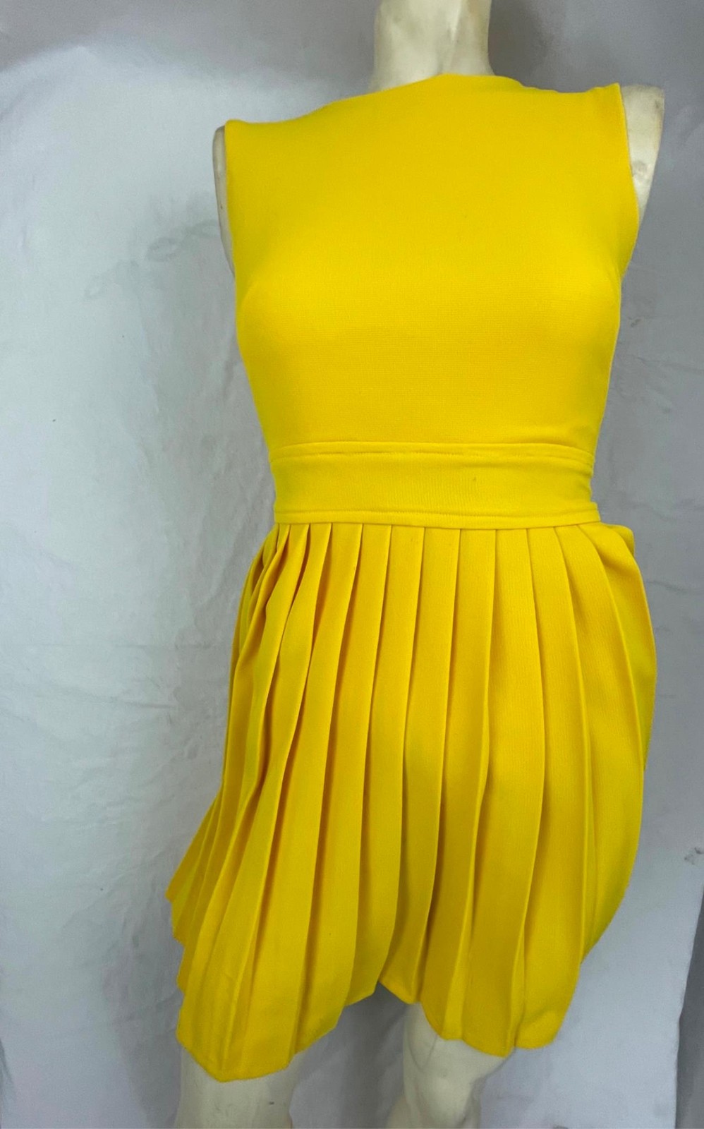 VTG 60s 70 WOMENS S POLYESTER ACCORDIAN PLEATED DISCO RETRO GOGO SLEVELESS DRESS
