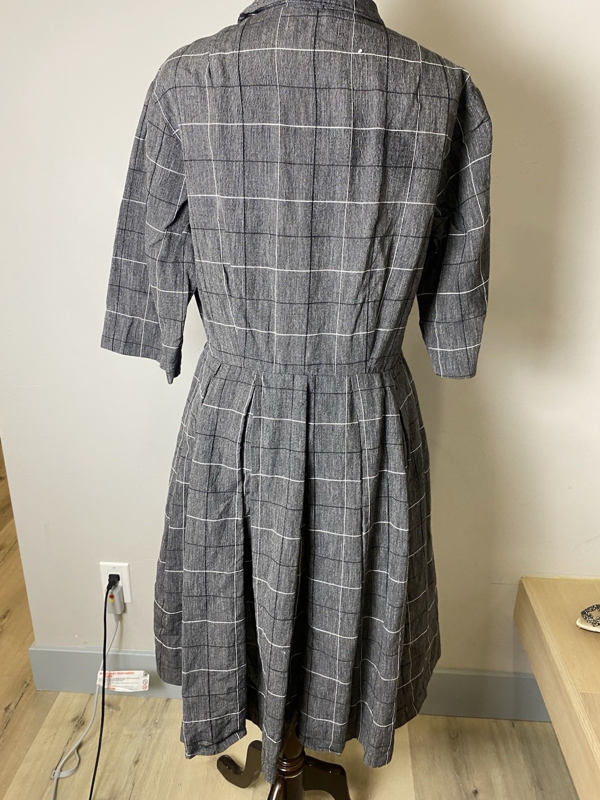 VTG 1950’s „Shirt Dress” Made In California Grey Pleated Skirt Waist-32