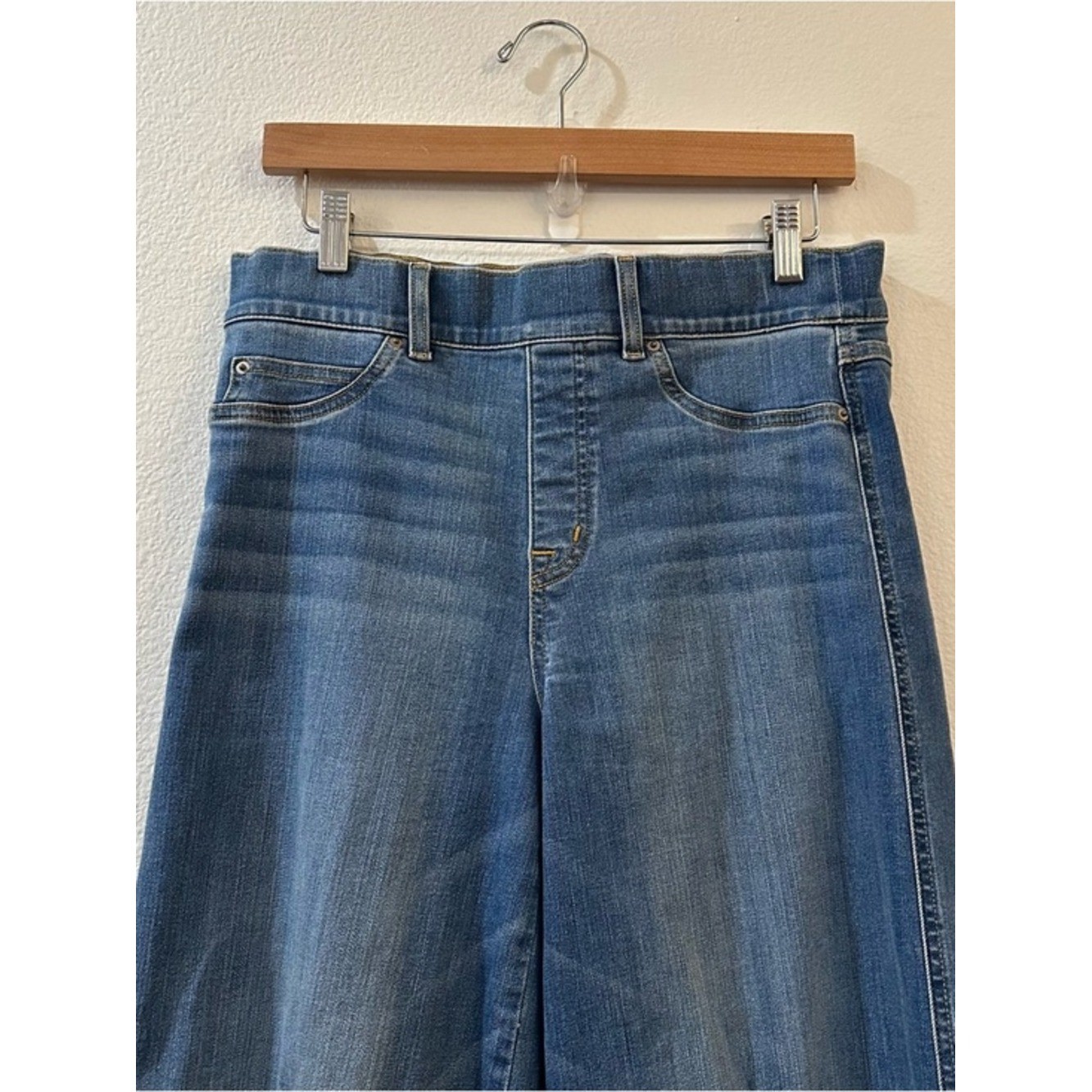 SPANX Seamed Front Wide Leg Denim Jeans Size Medium Vintage Indigo