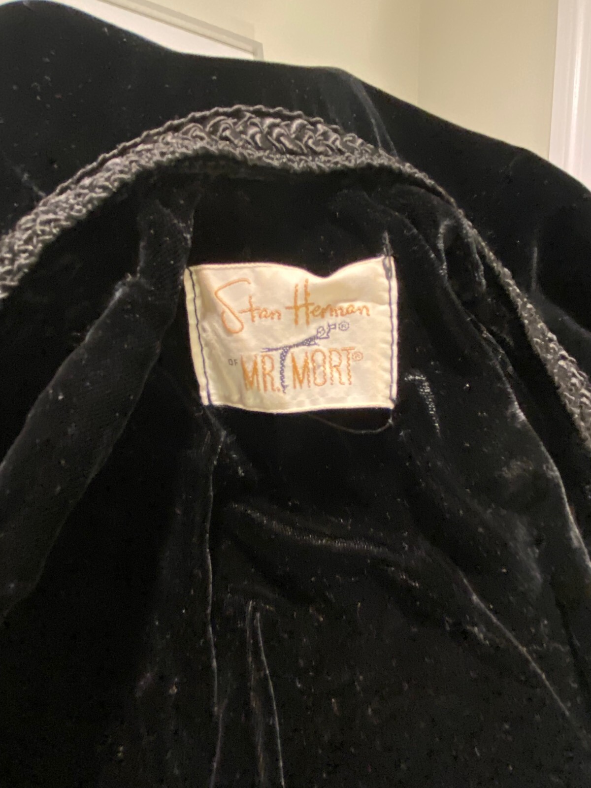 Vintage 1960’s Mr. Mort Stan Herman Black Velvet Robe