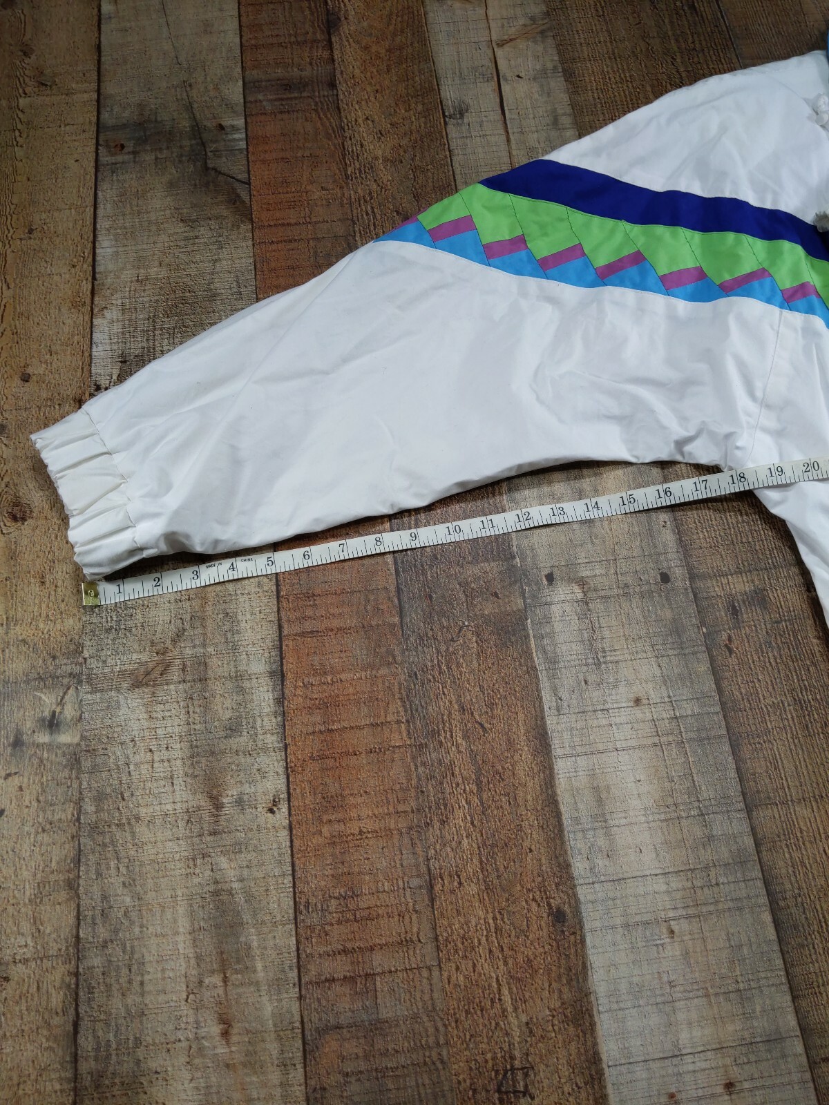 Vtg 80s London Fog Womens L Ski Jacket White Green Purple Aztec look bright colo