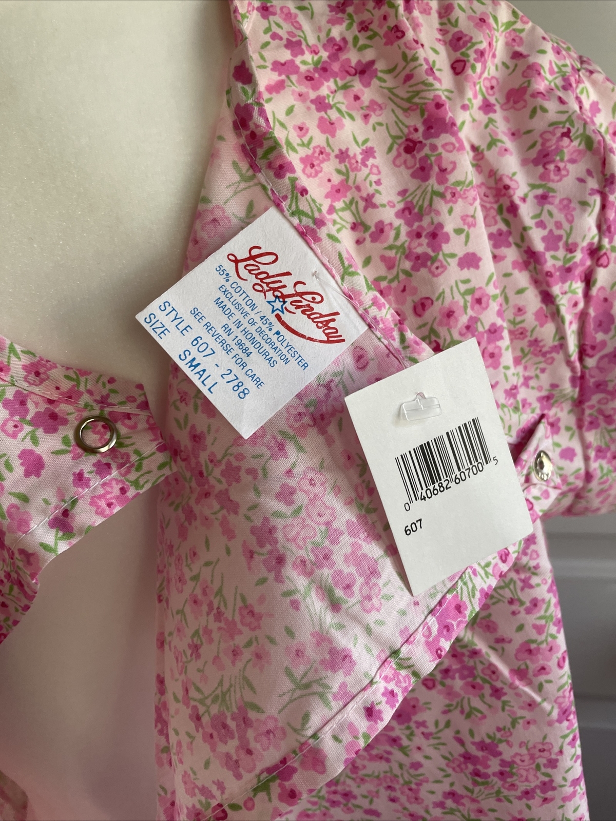 NWT Lady Lindsay Women’s Small Floral Hospital Gown Snap Open Back Dress Pink 1