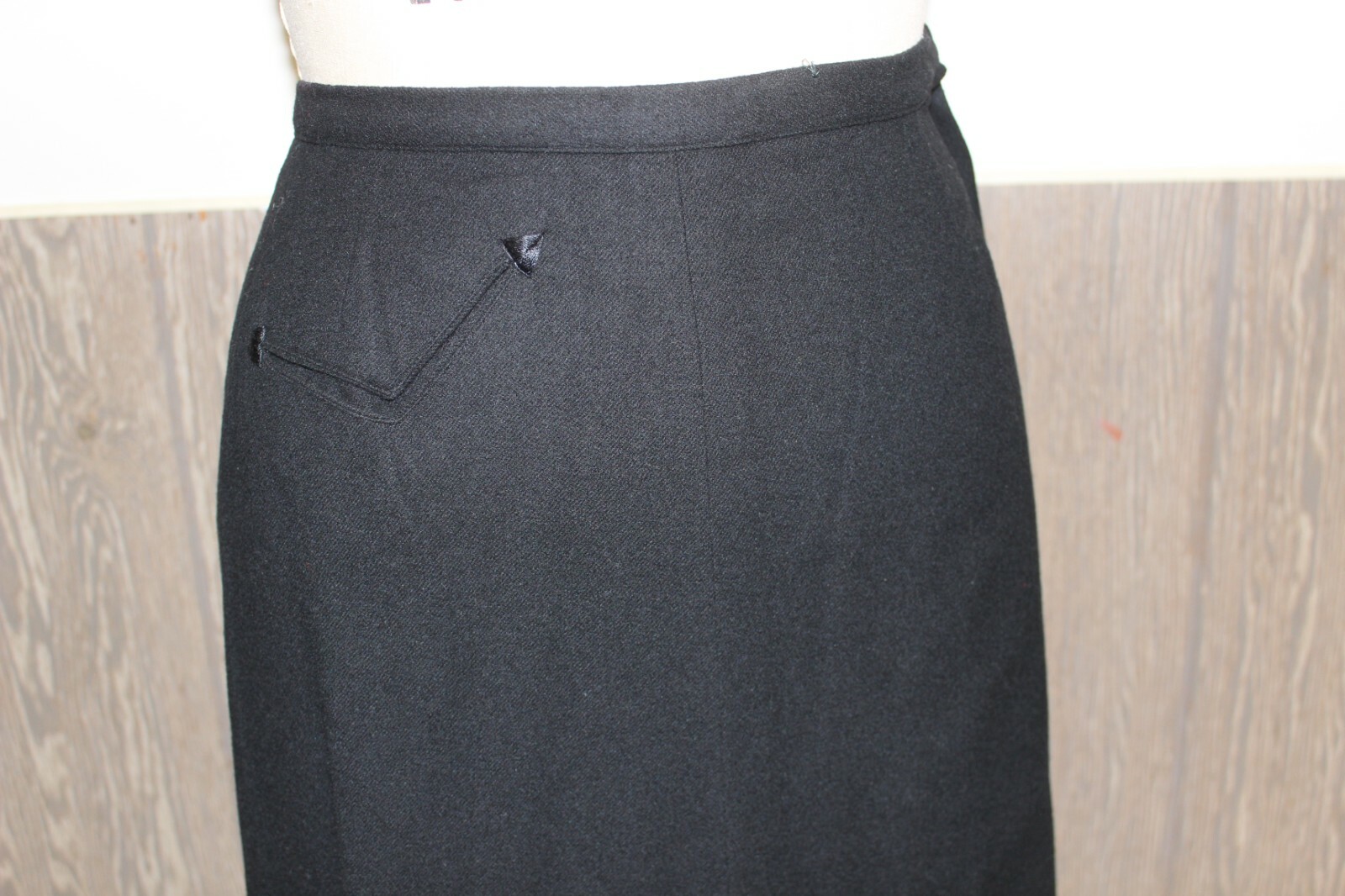 VTG 60s EVAN-PICONE BLACK WOOL A-LINE WIGGLE PENCIL SKIRT 25 1/4″W