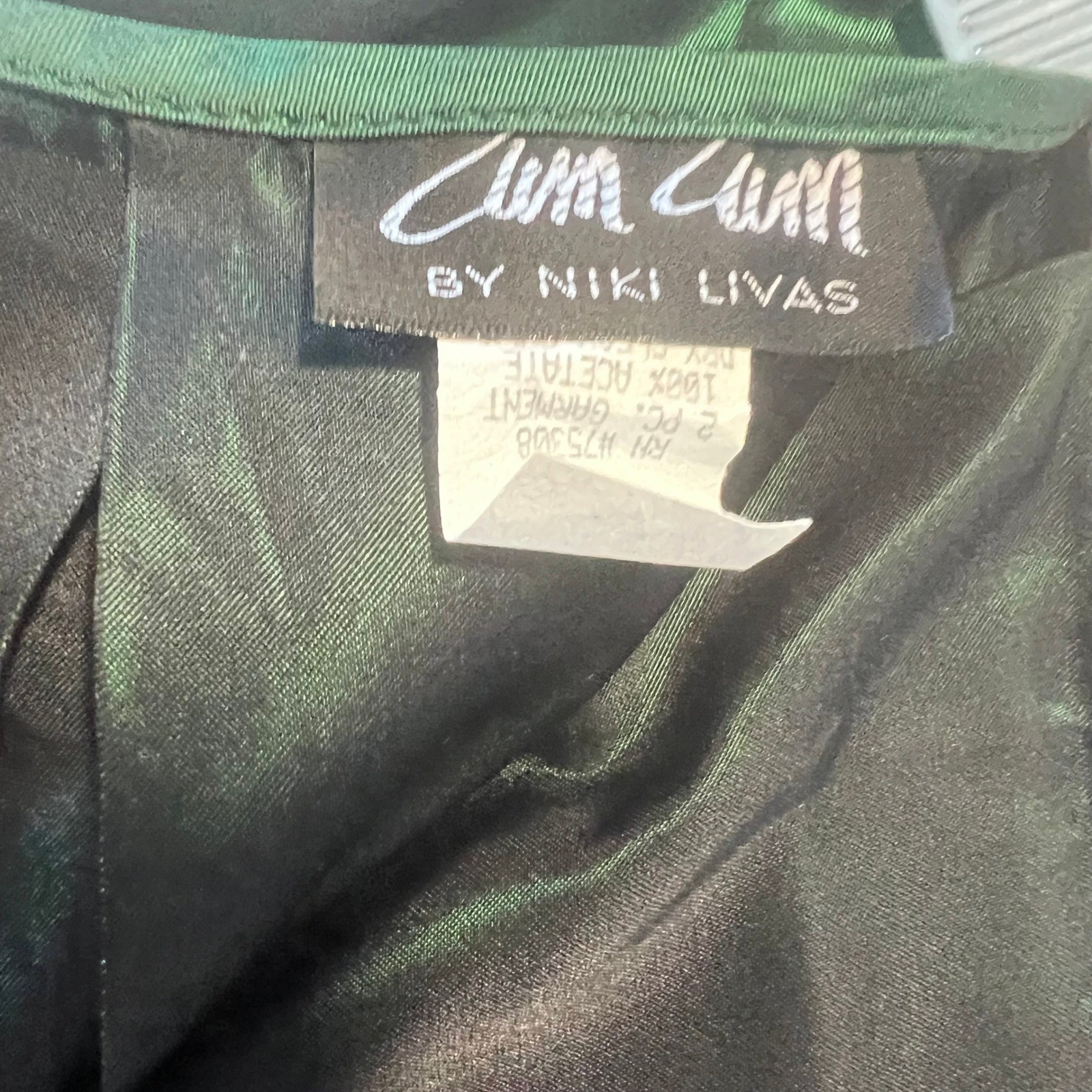 Zum Zum Niki Livas Vintage 2 Piece Formal Set Emerald Sequin top 7/8 skirt 9/10