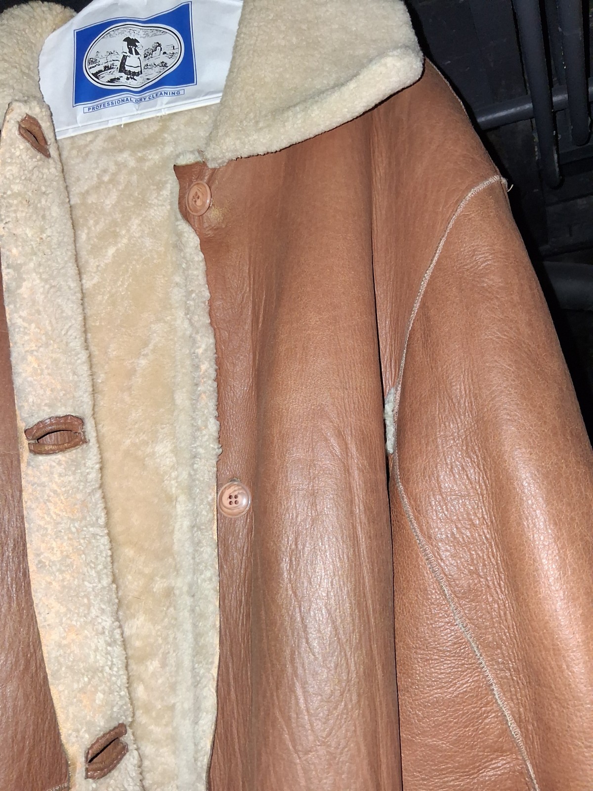 1980s Genuine vintage tan sheepskin shearling coat