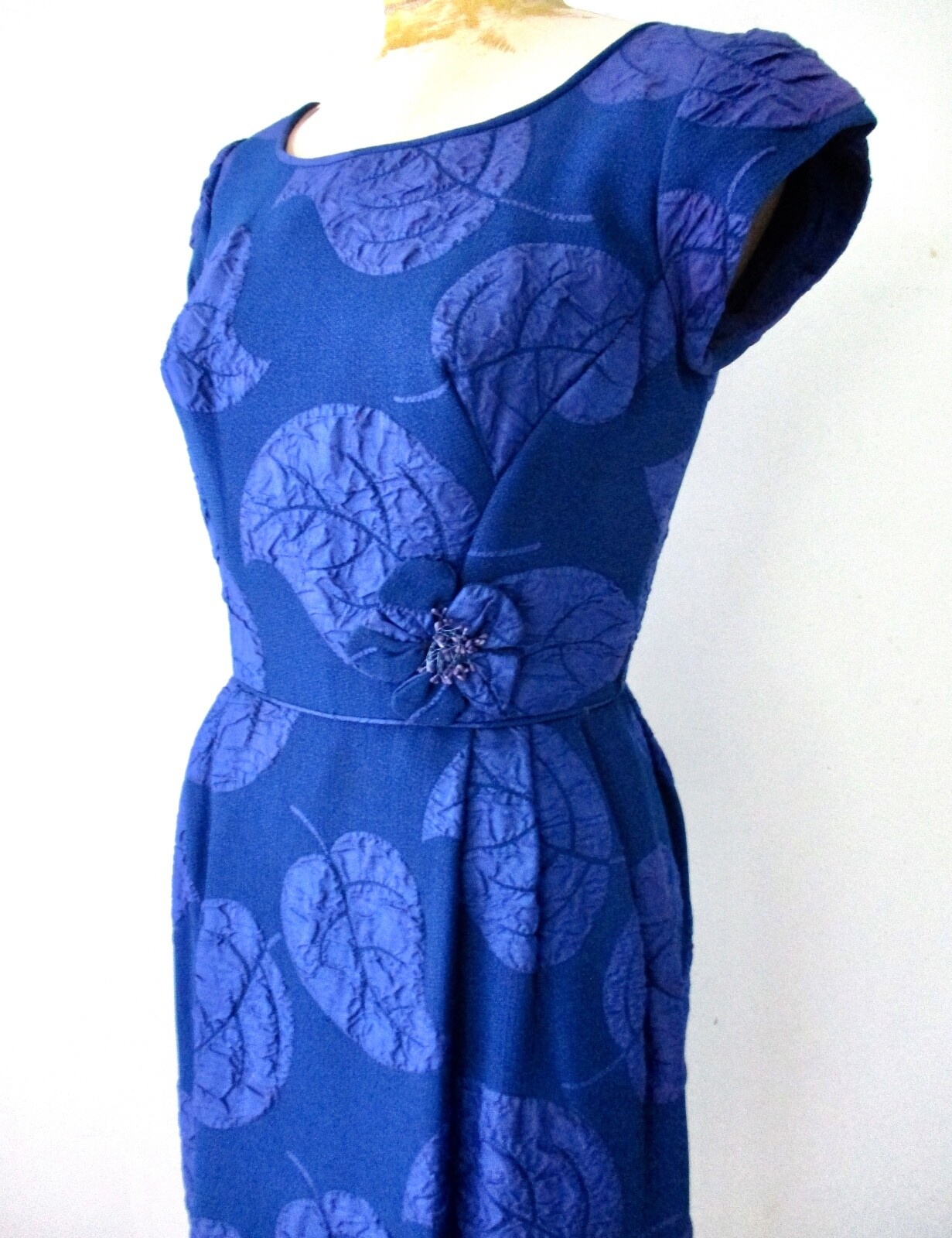 Vtg 50s Rockabilly Cobalt Blue Wiggle Dress Silk Crepe Leaf Flower Applique 13