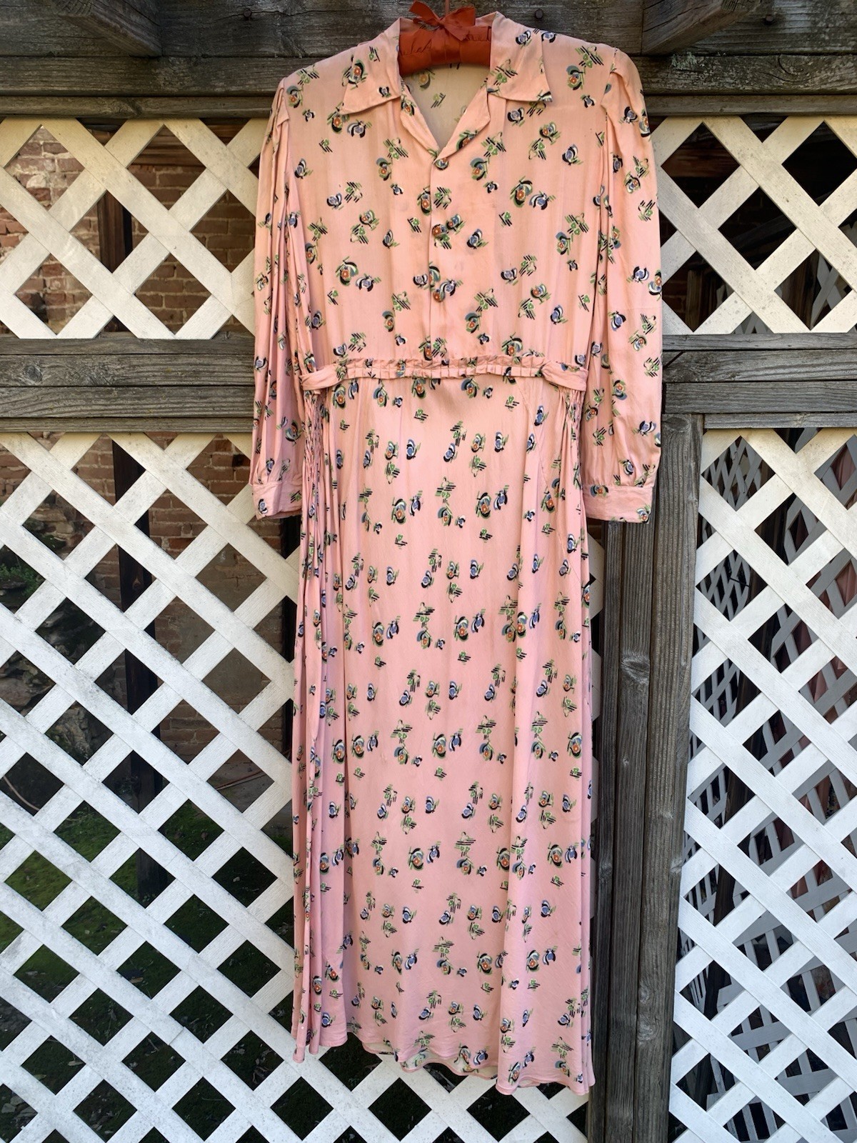 Vintage 1930s Bubblegum Pink Cold Rayon Art Deco Floral Print Dress – Size S/M