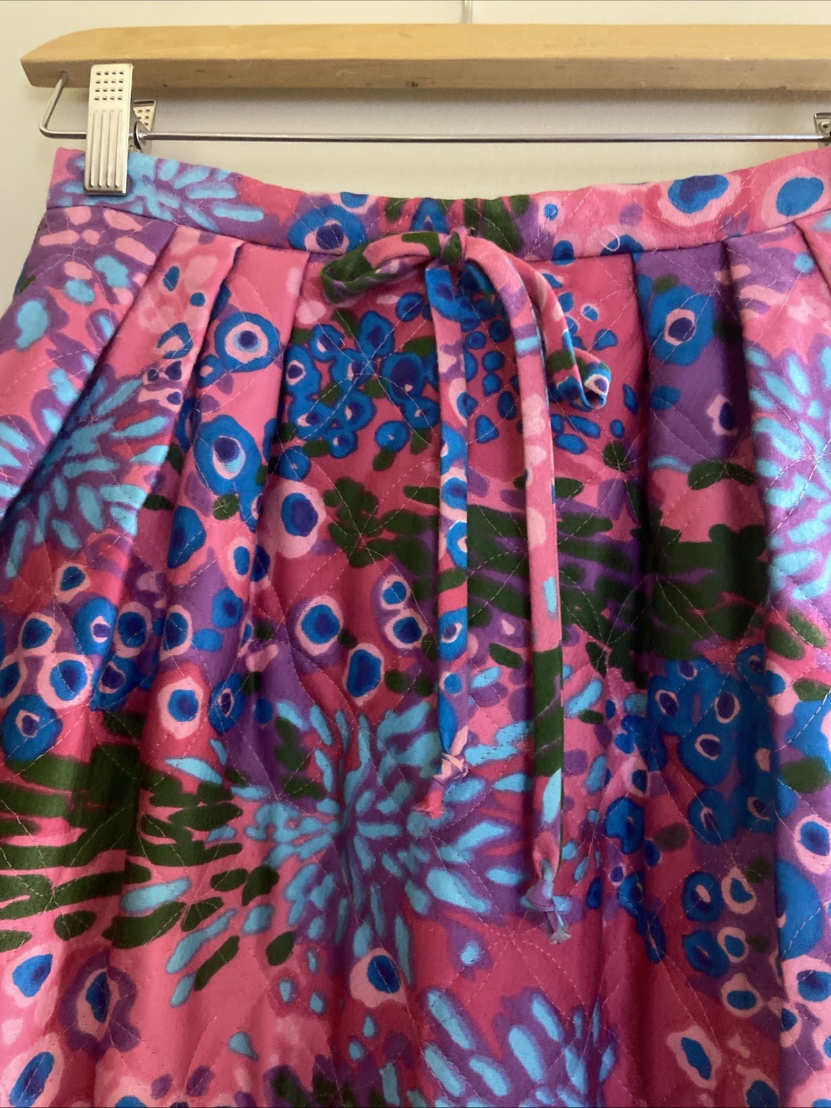 VINTAGE ALEX COLEMAN QUILTED MAXI SKIRT 26” Waist