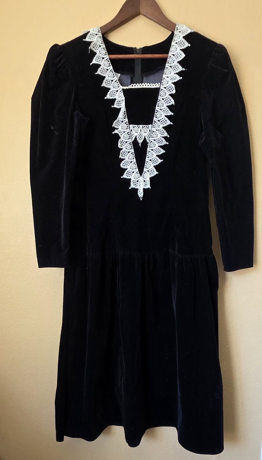 Ginne Sax 80s Black Velvet Lace Victorian Goth Midi Dress Vintage Size 9