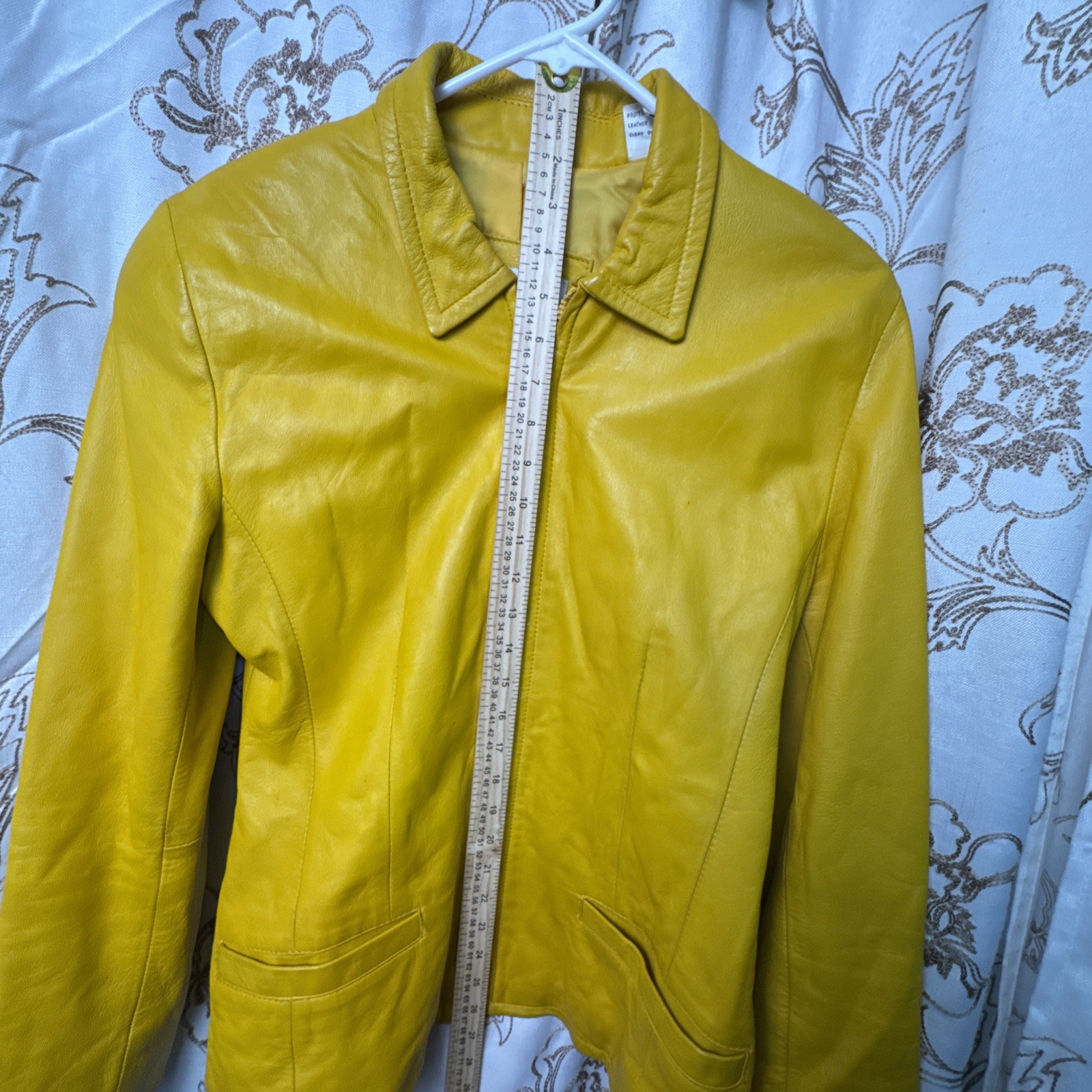 Yellow Lamb Nappa Leather Jacket Evan Davies 6 1980’s Vintage Pre-Owned Pockets