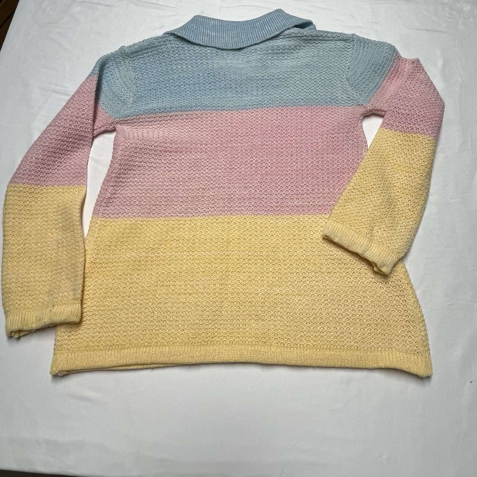 Vintage Pacesetter Knit Blue Yellow pink Sweater m