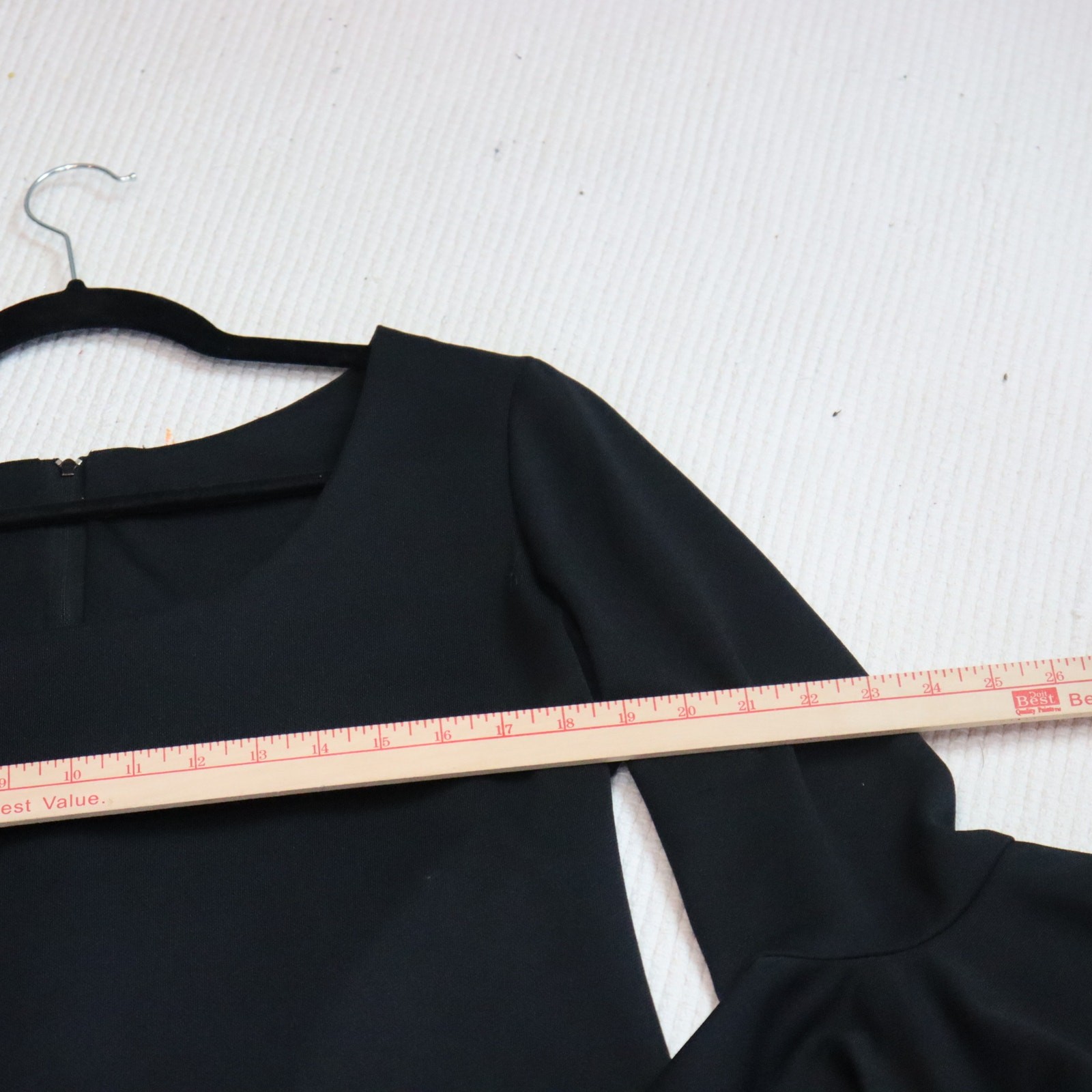 Vintage Miss Shaheen top with tulip cuffs Size 18