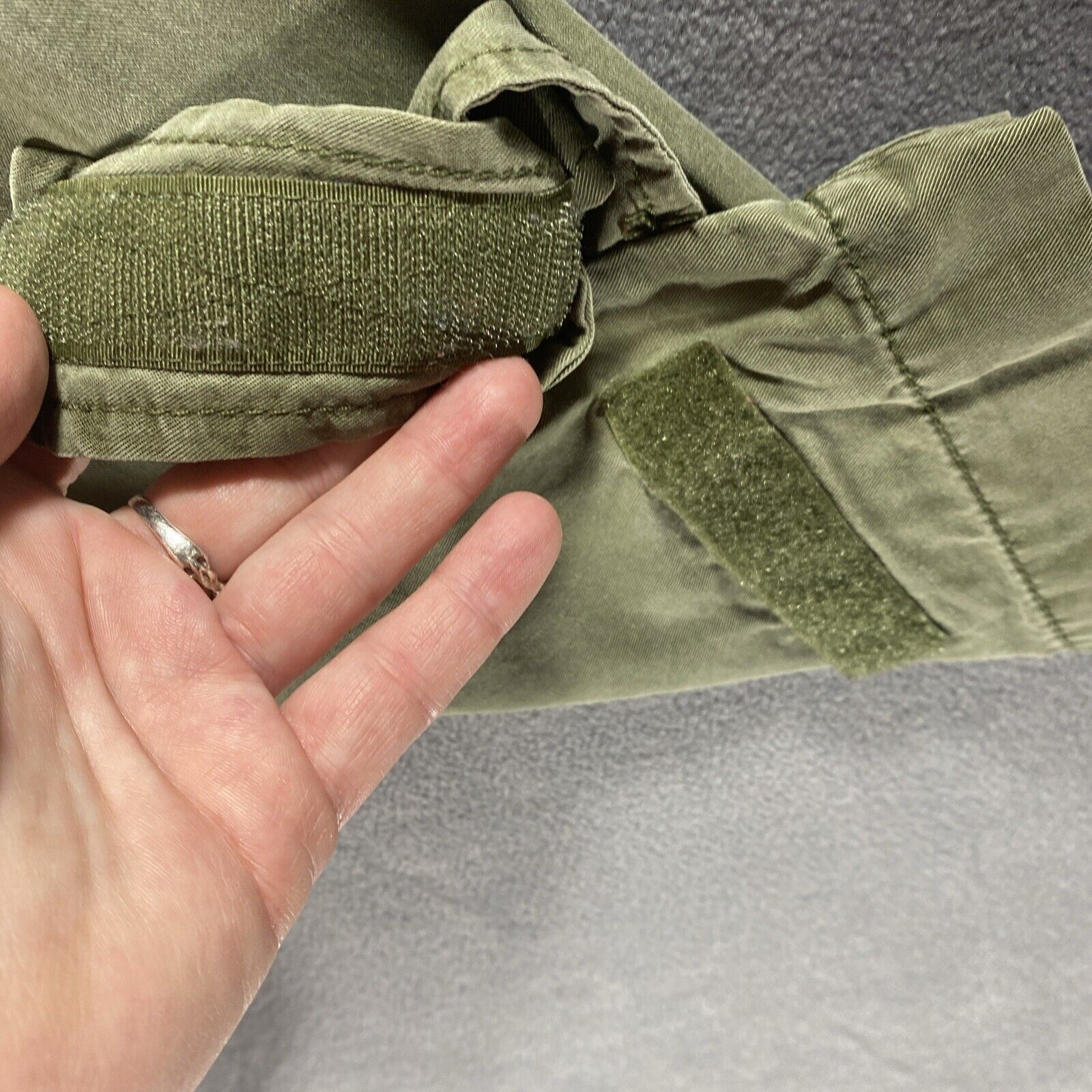 VTG Y2K Women’s Utility Cargo Jacket Medium Army Green Cinched Waist Embroidered