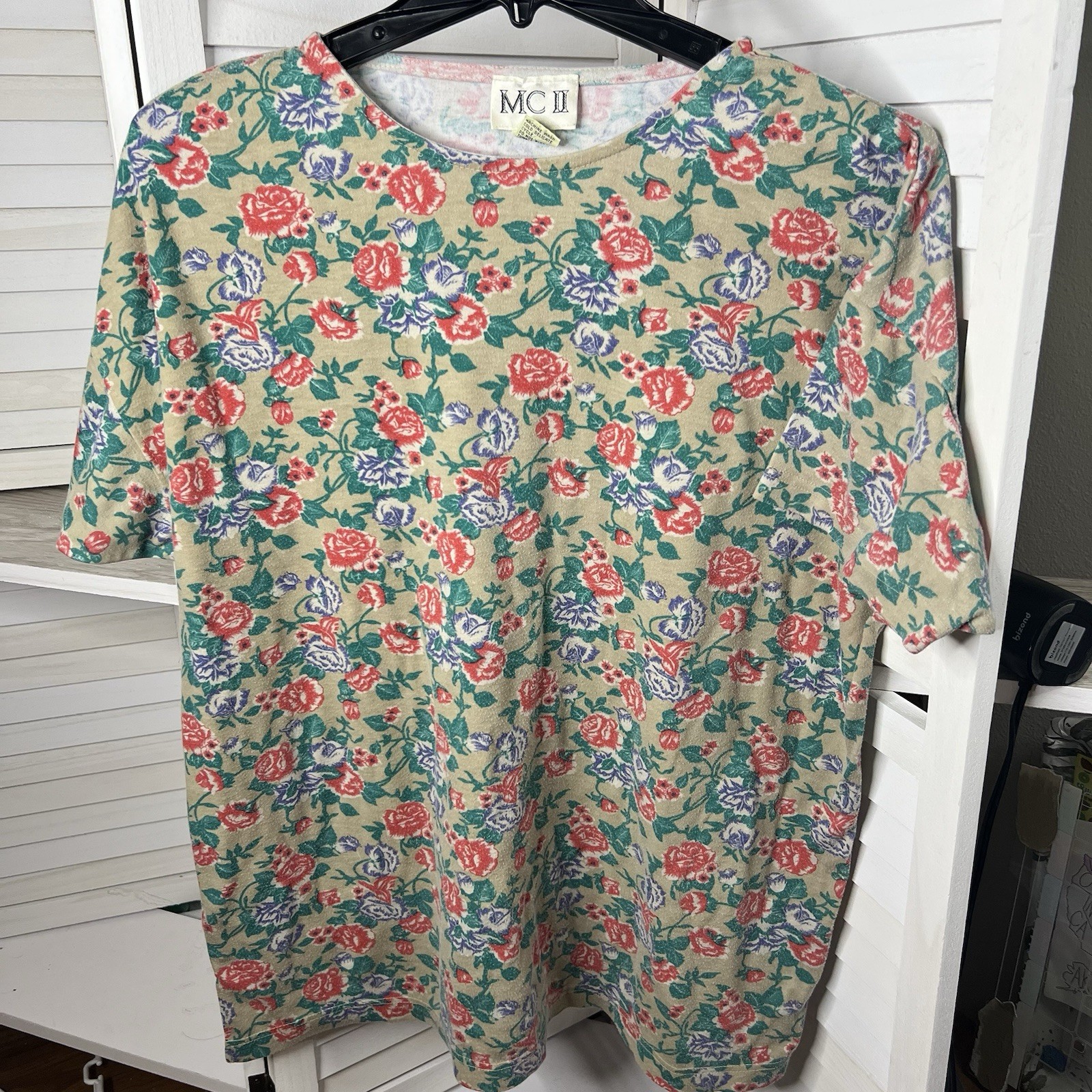 Rare Vintage MC II Women’s Floral T-Shirt 2X Red Purple Green Rose Print **READ