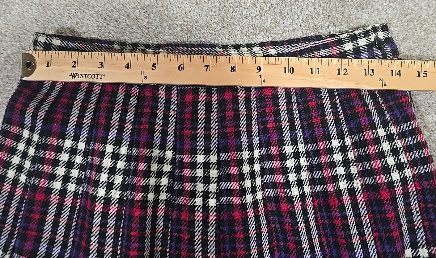 Leslie Fay Plaid Pleated Skirt Mid Length Poly Wool Blend USA Made Women’s 12