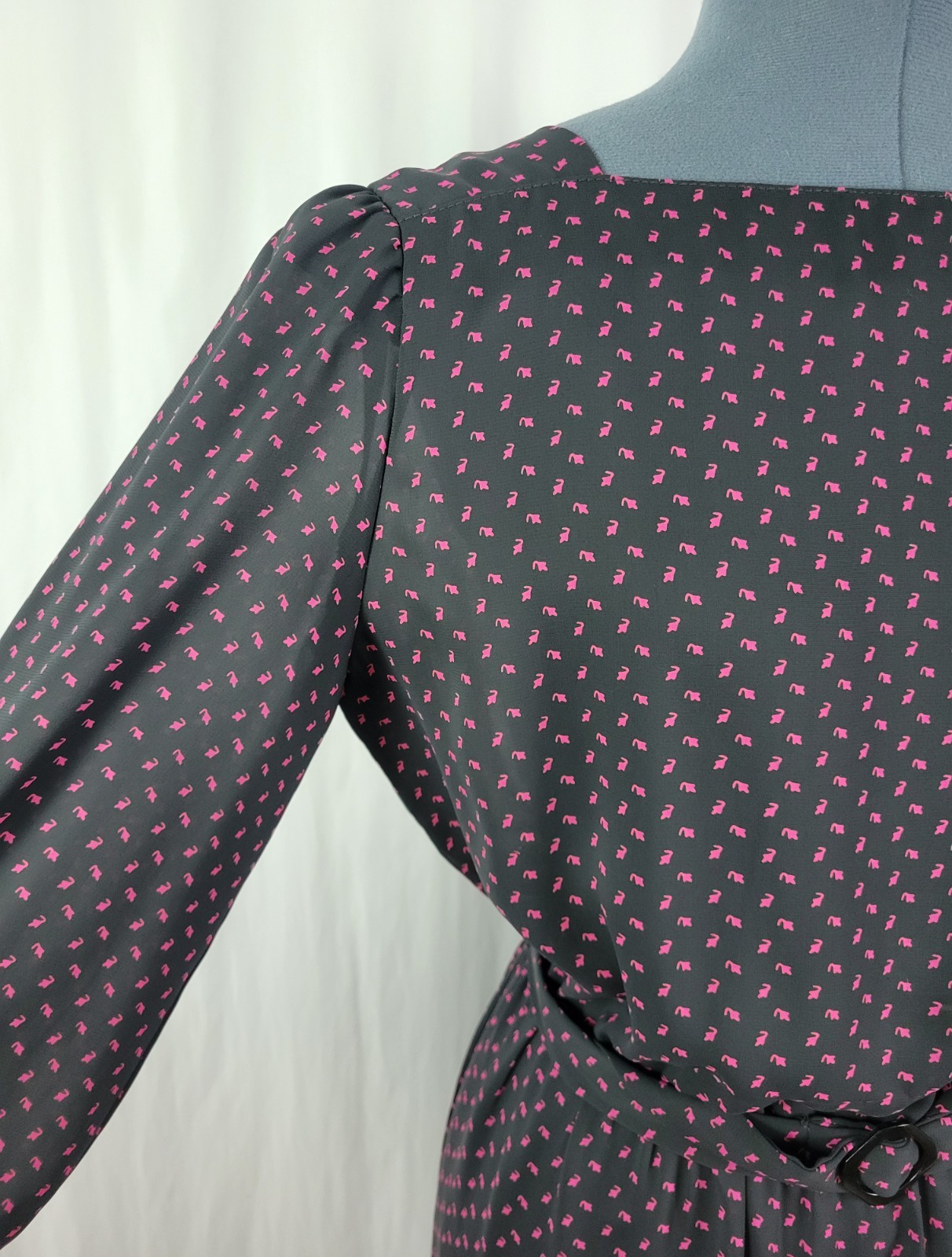 Vtg JT Dress Black Blouson Dress w Magenta Pattern Puff Sleeves & Belt Size 12
