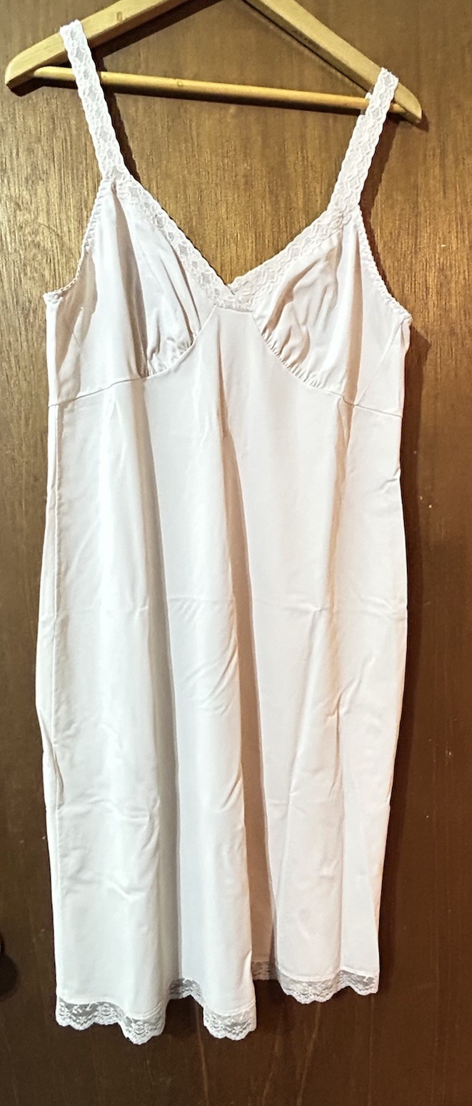 Vintage 2 Pc Nylon & Lace Full Slips Blush & Ivory SZ 40L XL Lorraine Shadowline