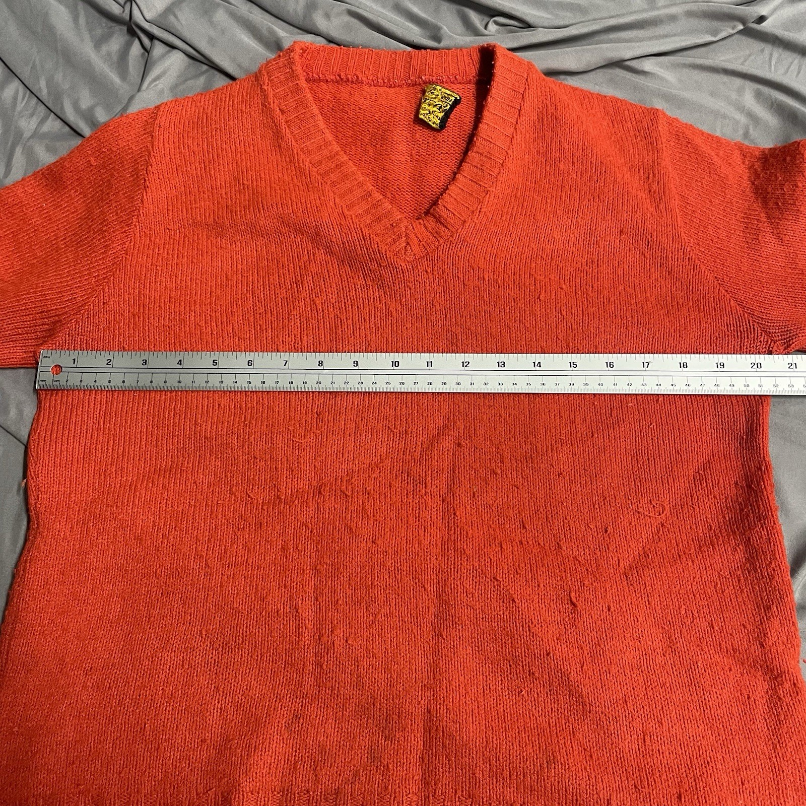Vintage 60s 70s Sears Roebuck & Co Wintuk V Neck Orange Knit Sweater Size M READ