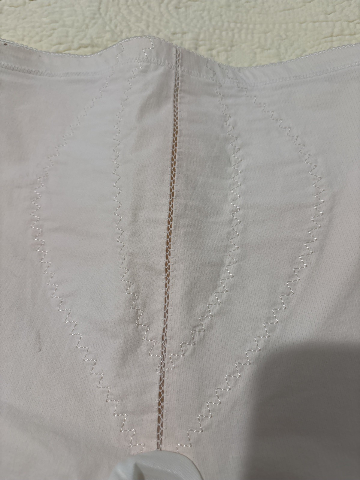Vintage Girdle Shorts Garter Tabs Pale Pink White Lace ￼Sz S/M