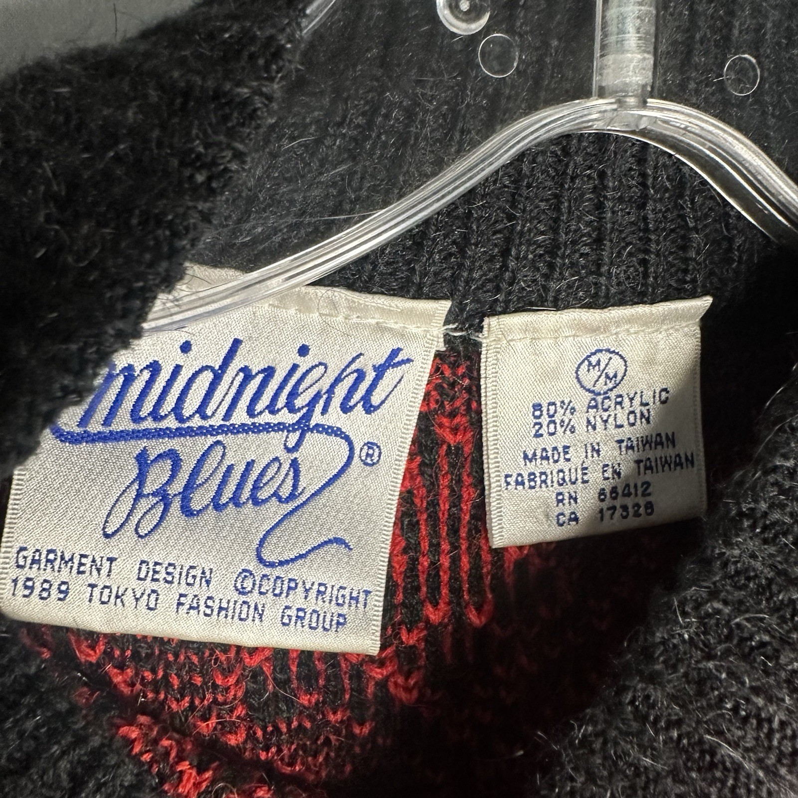 Vintage 80’s Women’s Midnight Blues Red & White Rhinestone Knit Sweater Size M￼