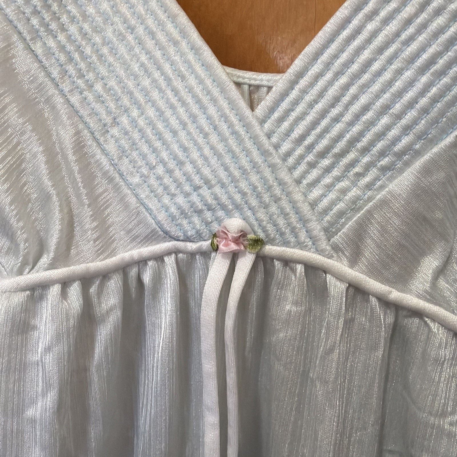 Vintage Val Mode lingerie Nightgown Soft blue Sz Small Slip dress Feminine