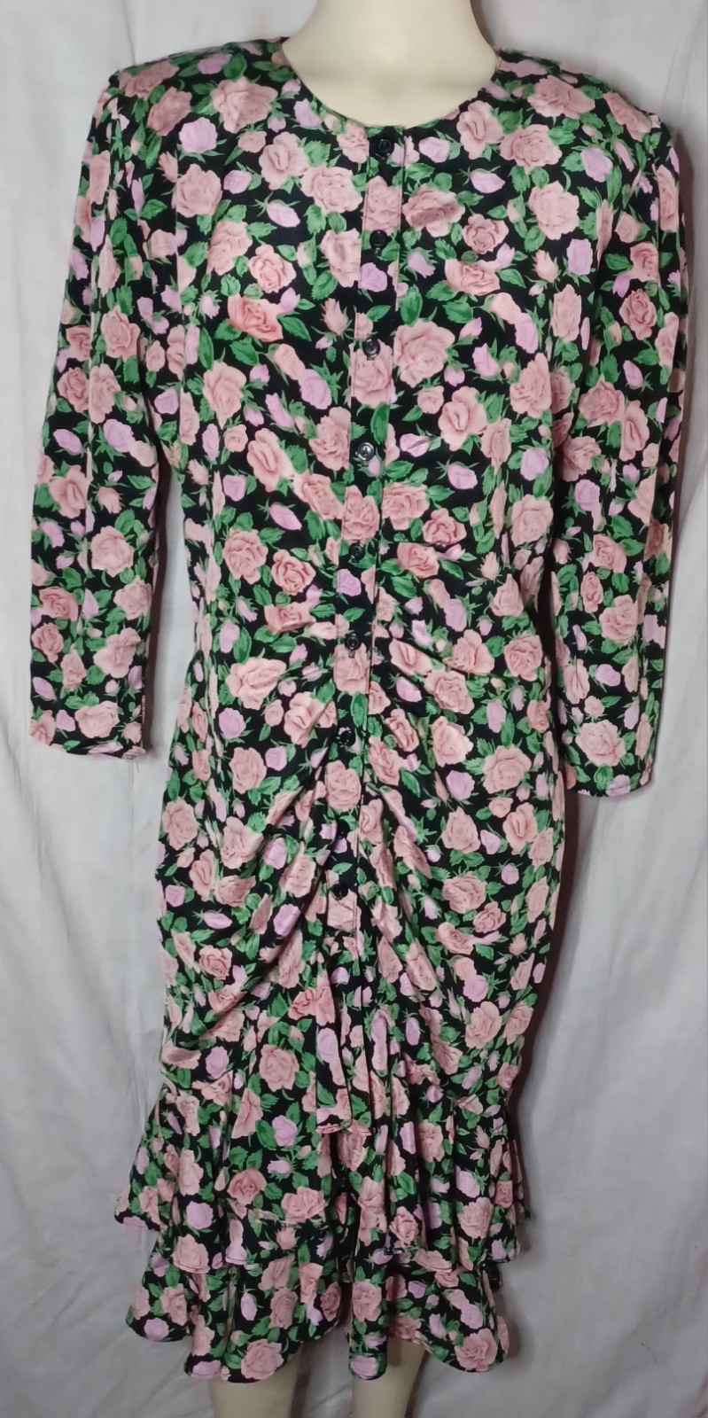 Vintage Diamond Run Dress, Black w/pink Roses. No Tag Size. D2290