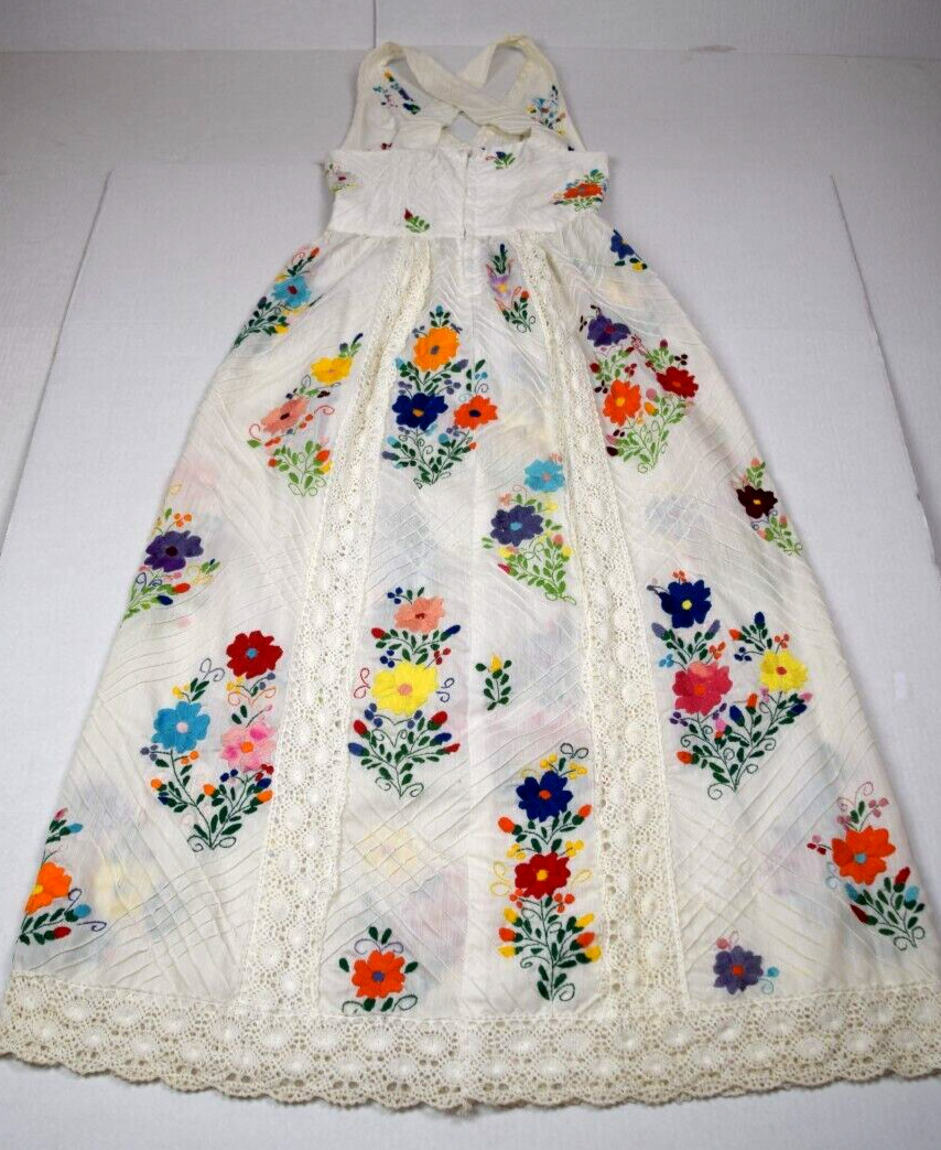 Vintage Dress Size S/M 70s White Crochet Colorful Floral Embroidery Empire Waist
