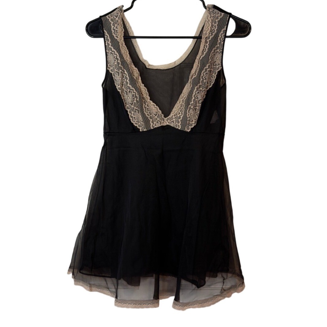 Vintage Movie Star 70s Babydoll Negligee Size 34 Deep Lace V-Neck Going Out Top