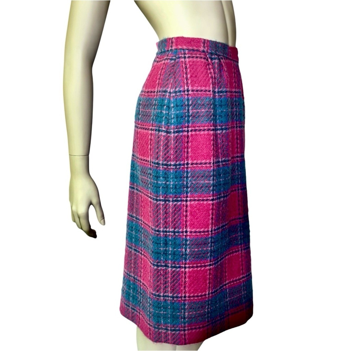 RARE Vintage Pendleton Classic Plaid Wool Blend Pencil Skirt in Fuchsia and Teal