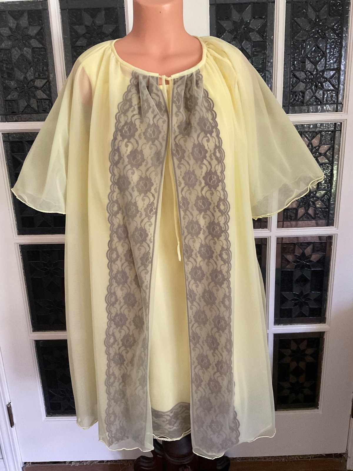 Vtg. 1960’s Peignoir Set Babydoll Nightgown 4 Layers Chiffon Nylon Lace Trim M/L