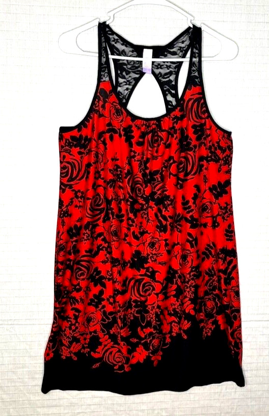 EUC Secret Treasures Women’s Racerback Nightgown Sz M 8-10, Red & Black Floral